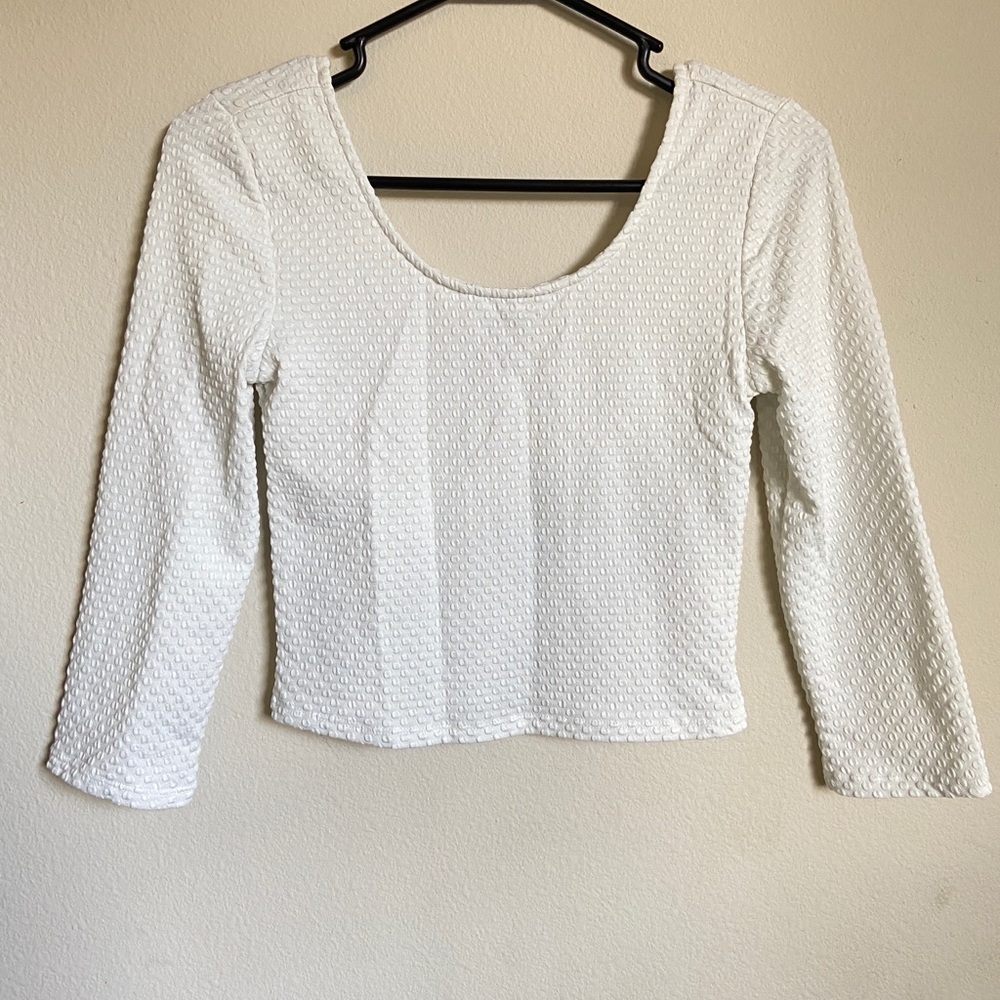 TEXTURED WHITE CROP TOP🤍